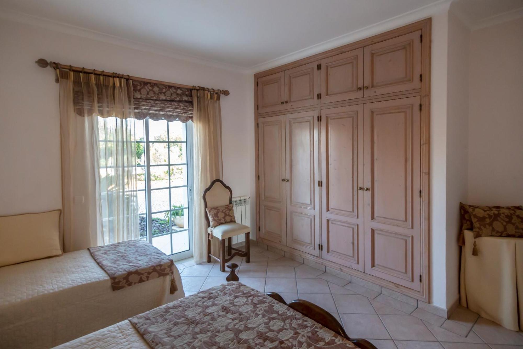 Al Meida Guesthouse Албуфейра Екстериор снимка