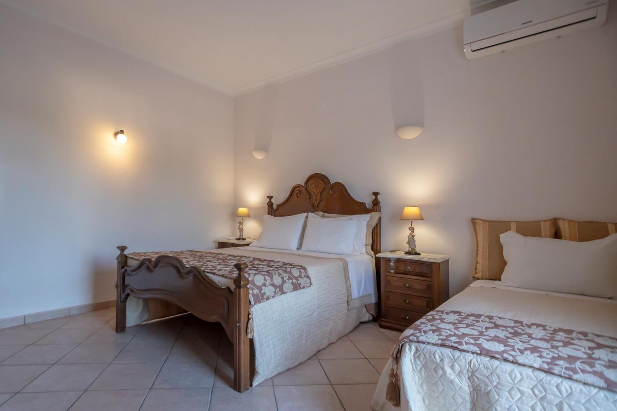 Al Meida Guesthouse Албуфейра Екстериор снимка