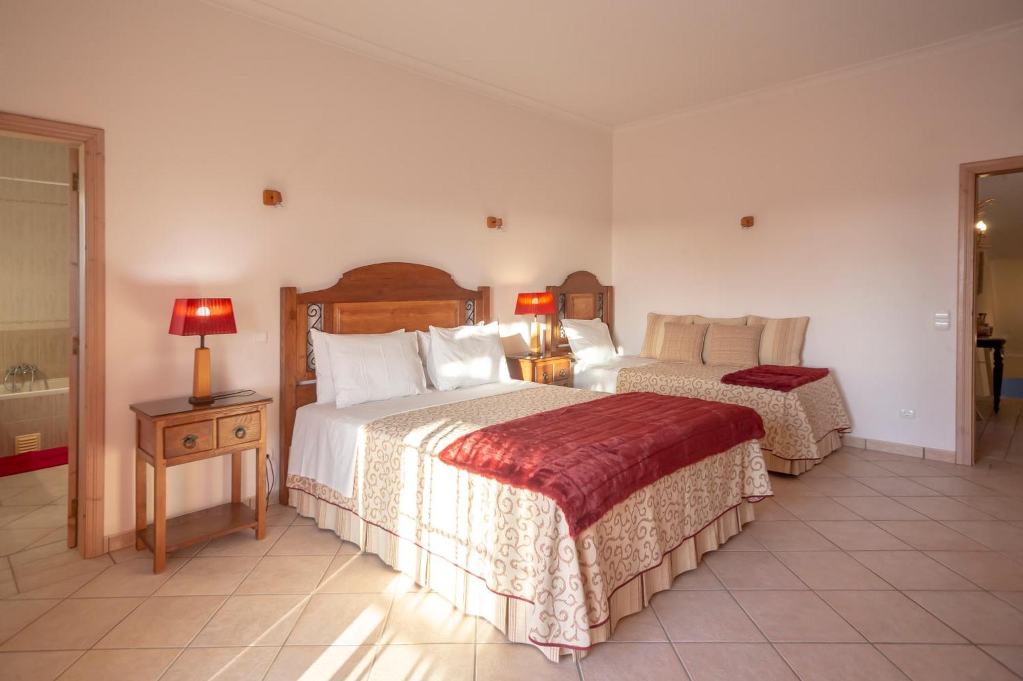 Al Meida Guesthouse Албуфейра Екстериор снимка