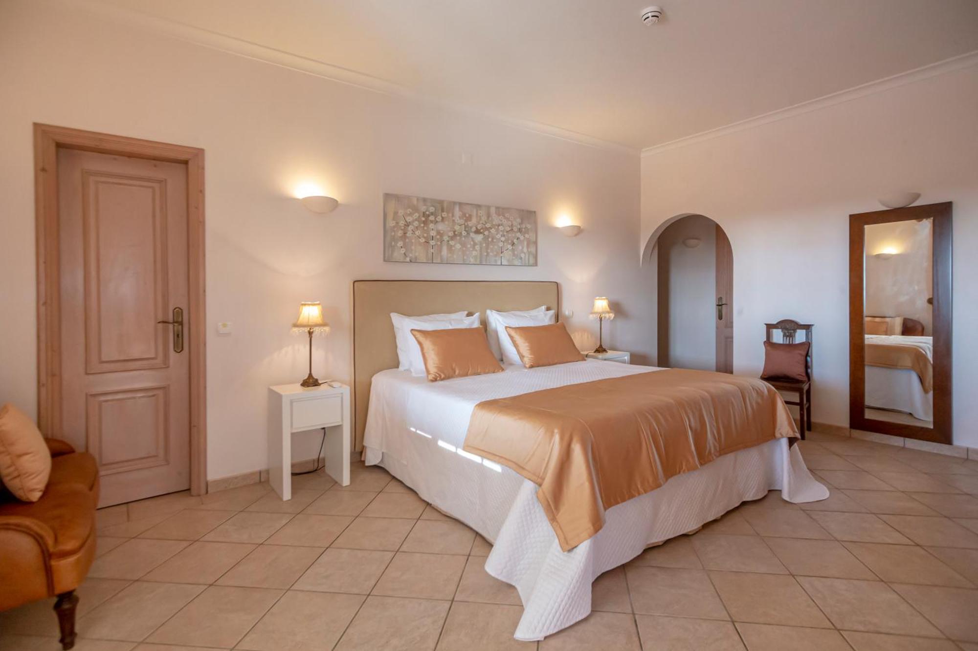 Al Meida Guesthouse Албуфейра Екстериор снимка