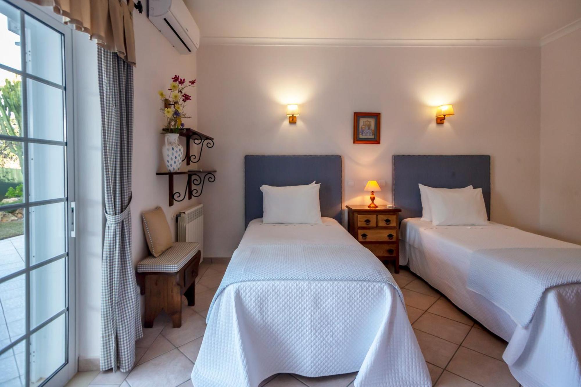 Al Meida Guesthouse Албуфейра Екстериор снимка