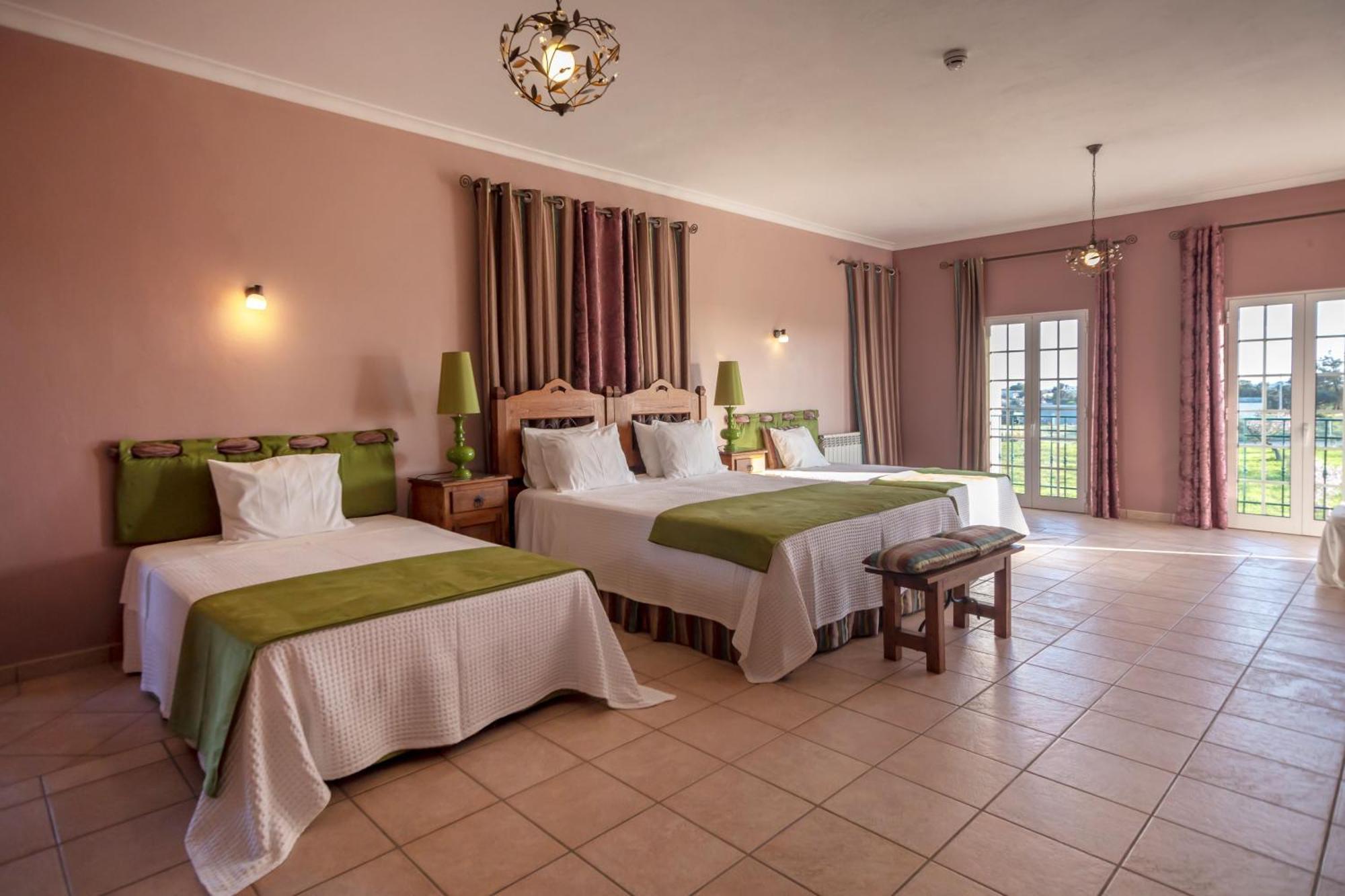 Al Meida Guesthouse Албуфейра Екстериор снимка