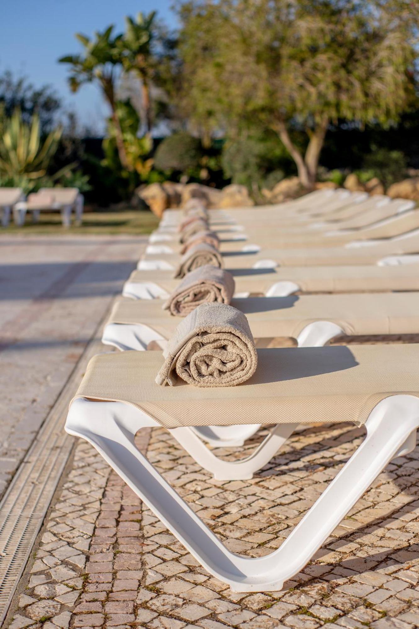 Al Meida Guesthouse Албуфейра Екстериор снимка